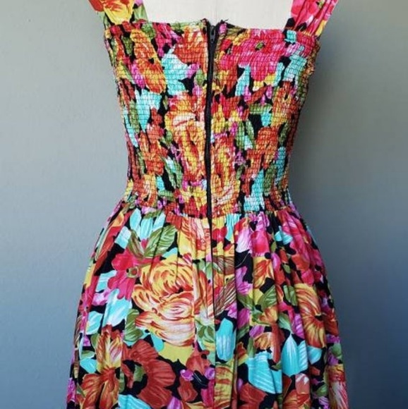 Vintage Shannon Marie Hawaiian Dress - Picture 3 of 5